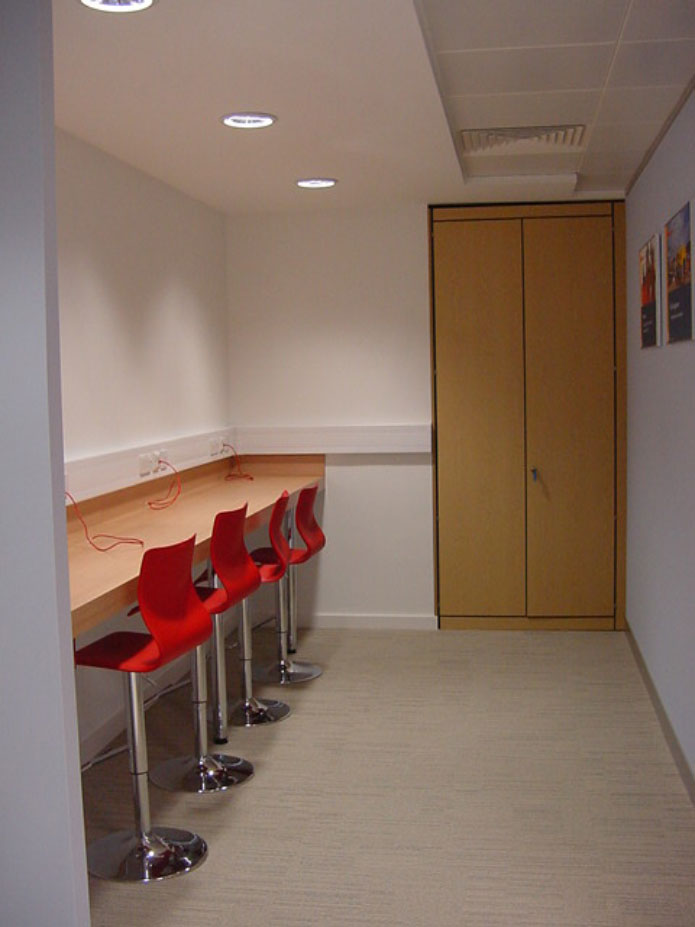 copy-of-london-office-hotdesk-05